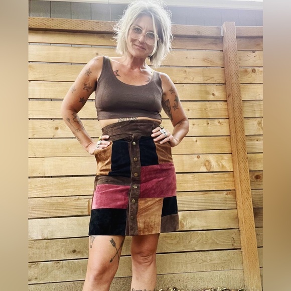 Vintage 80’s/90’s patchwork suede skirt women’s size small - Picture 2 of 10